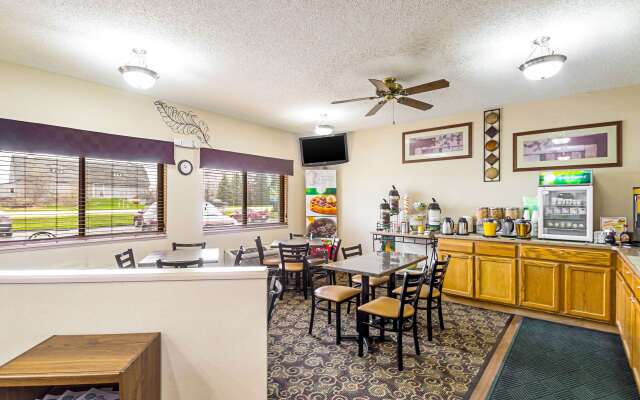 Quality Inn Sheboygan North I-43