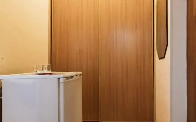 Retro Hotel Street Flash