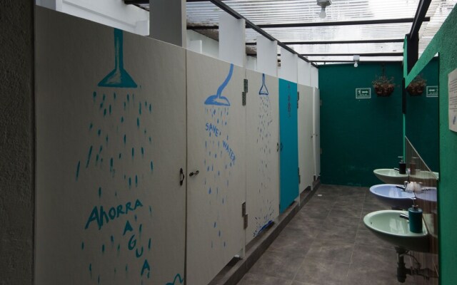 Yolo Hostel Medellin