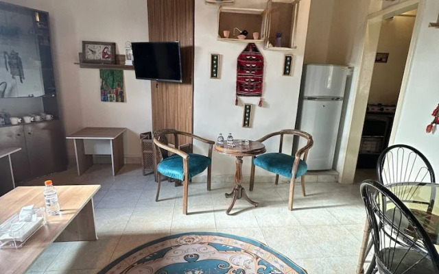 Antica Old Apartment Al-lwebdeh