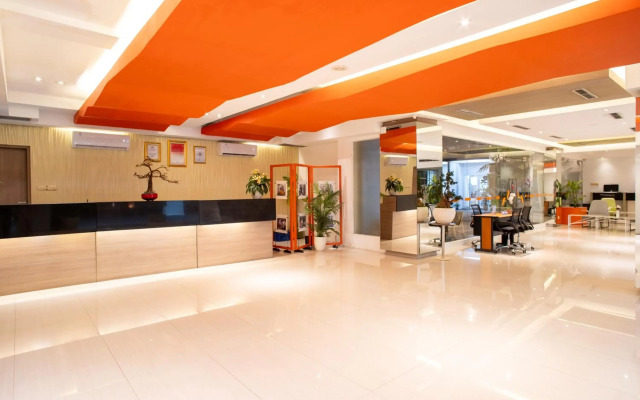 HARRIS Hotel & Residence Riverview Kuta Bali