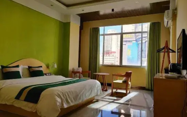 Panzhou Seven-color Hotel