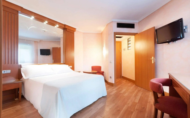 Madrid-Getafe Los Angeles Hotel
