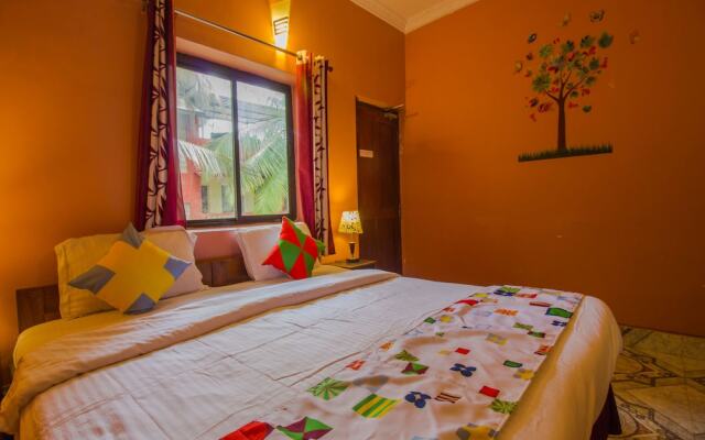 OYO 15697 Home Colorful Studio Candolim Beach