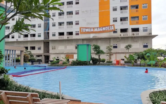 Gorgeous 2BR Green Pramuka Apartment