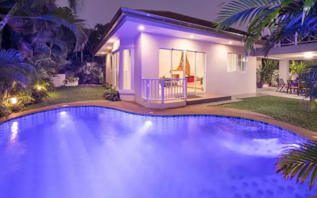 Luxury Villa With Private Swimmong Pool