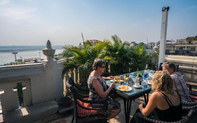 Palace on Ganges
