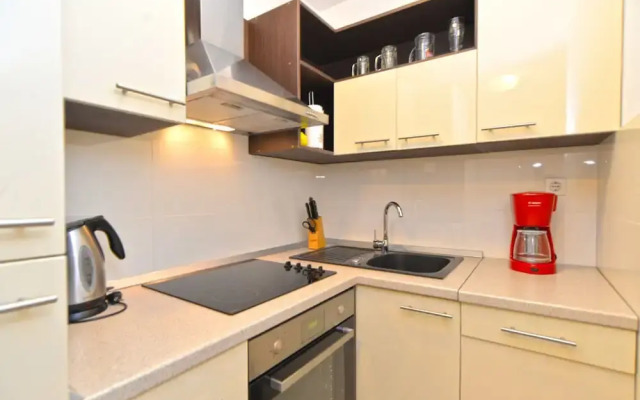 Apartment 628