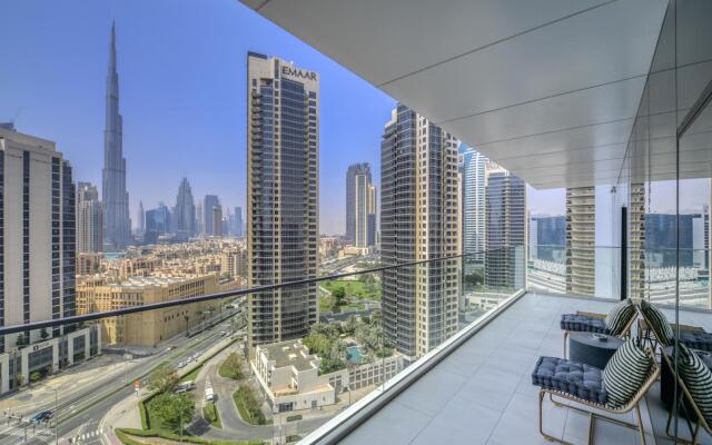 Luxury Apt W Burj Khalifa Vw Dubai Canal Access