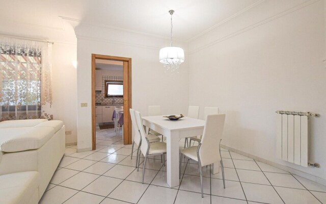 Nice Apartment in Ischia With 3 Bedrooms and Wifi