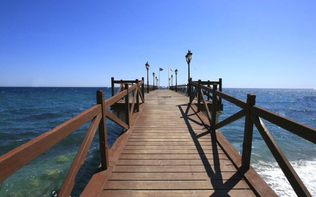 Spacious Neuva Andalucia 2 bed Apt