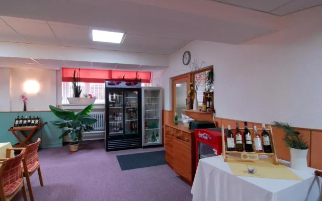 Hotel KAMU GARNI