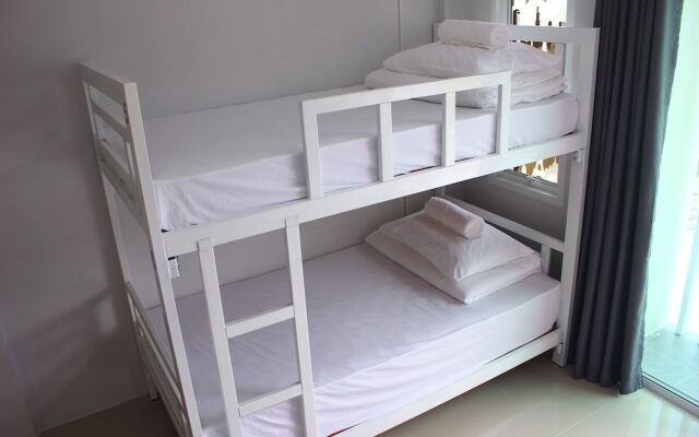 Khaolak Mind Home Hostel - Adults Only