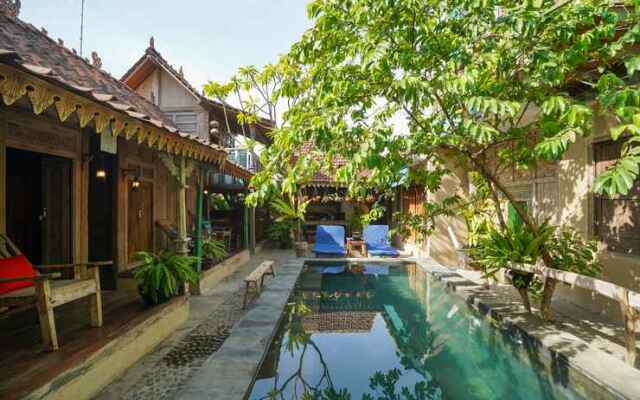 Oyo 2523 Kayu Beach Villa