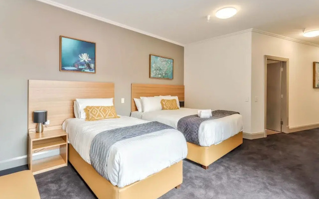 Meridian Hotel