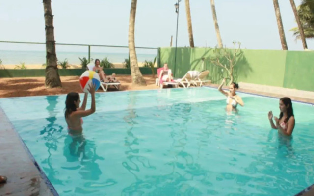 Roy Villa Beach Hotel
