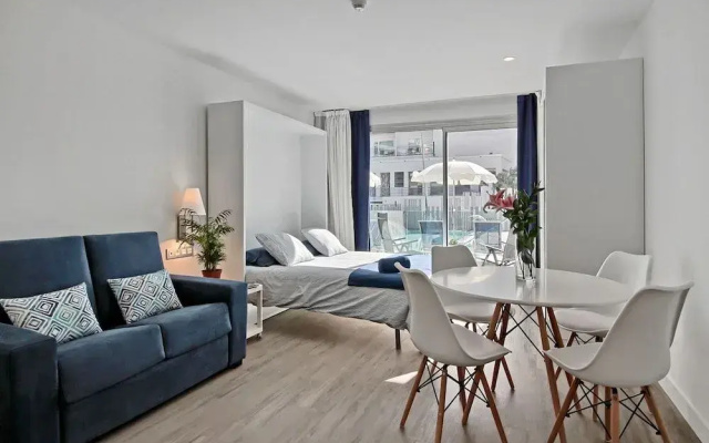 Carihuela Suites