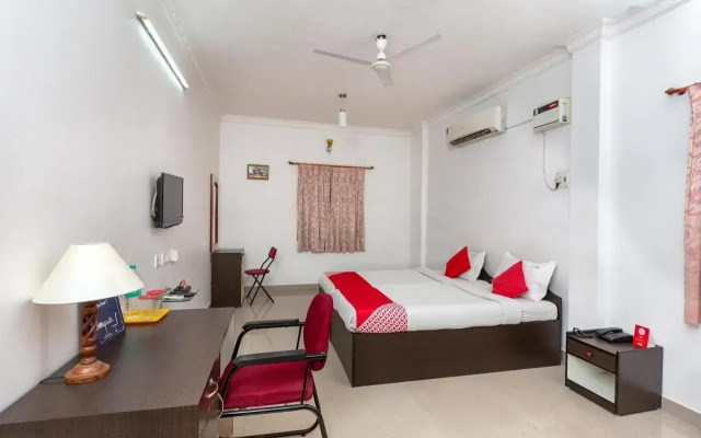OYO 2140 Apartment Perungudi