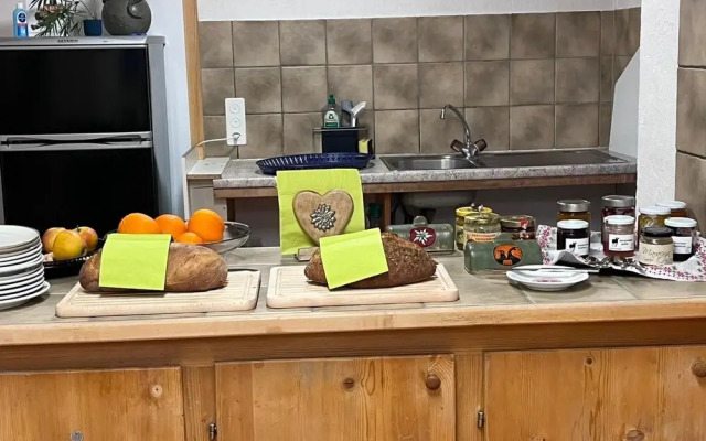 Chrona Bed & Breakfast