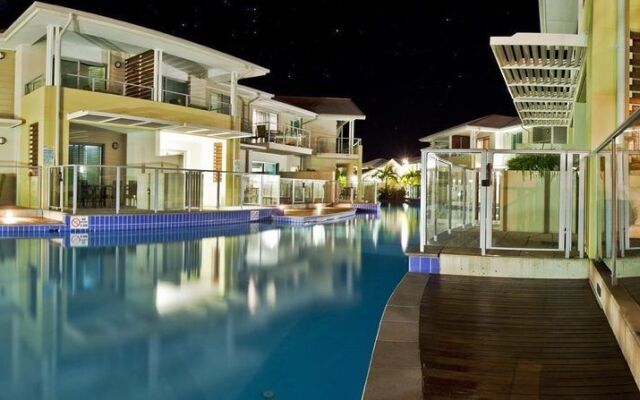 Pacific Blue Apartment 142, 265 Sandy Point Road