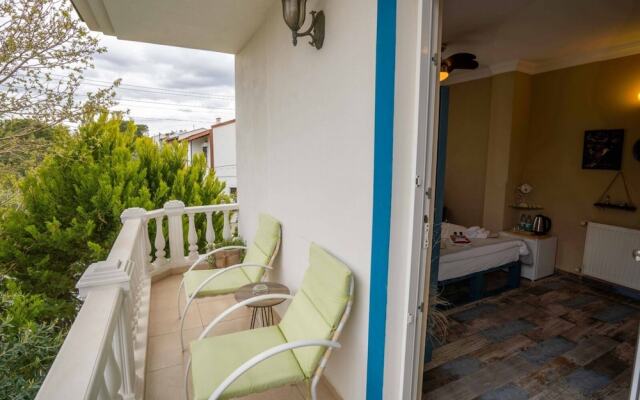 Cunda Ada Kızı Otel