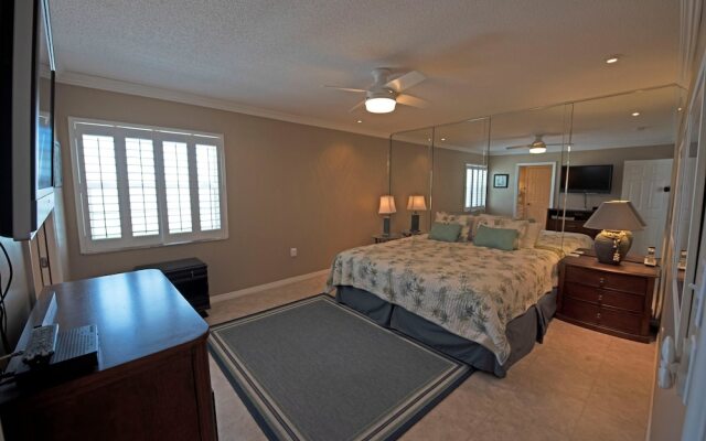 Gulf Place 8B Apartment 3