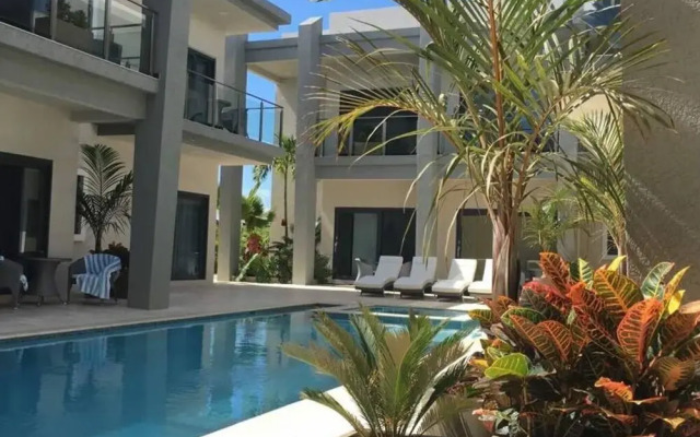 Waykiri Unit A-04, Luxurious New Apartment