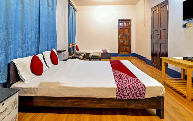 OYO Flagship La Monte Inn