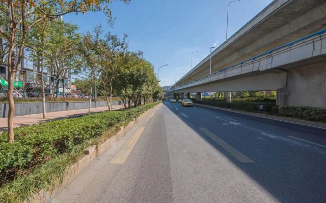 Shuiyue Hotel Xuanwu Lake Forestry University