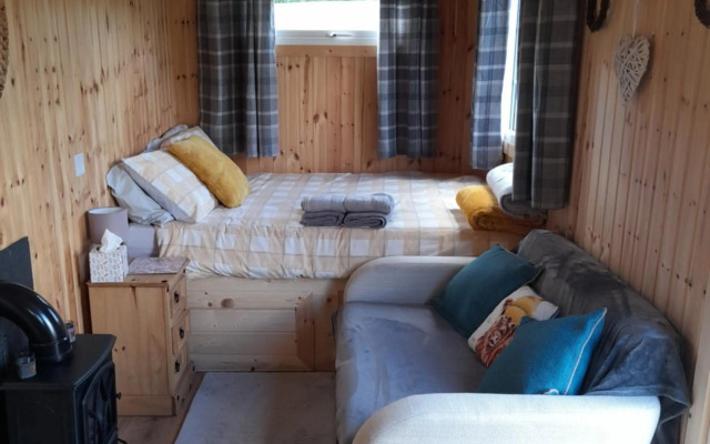 Sunset View Shepherds Hut