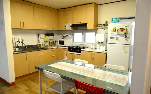 My Little Guesthouse - Hostel