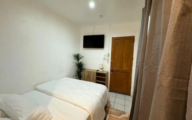 Westcoast Guest House