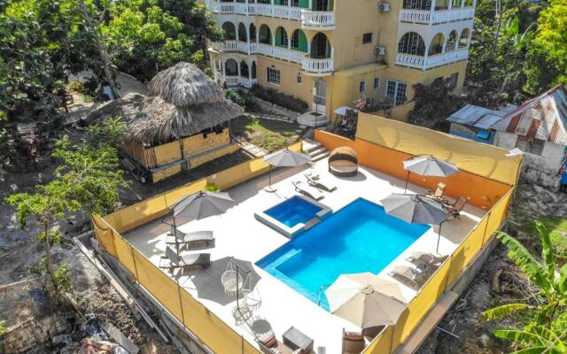 Takuma Boutque Hotel Hotel Rooms & Suites