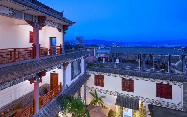 Floral Hotel Dali Yixin Yard