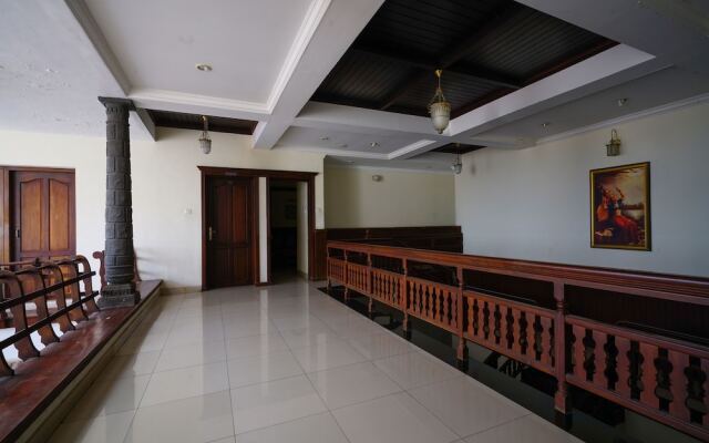 OYO 10638 Chandana Royal Resorts