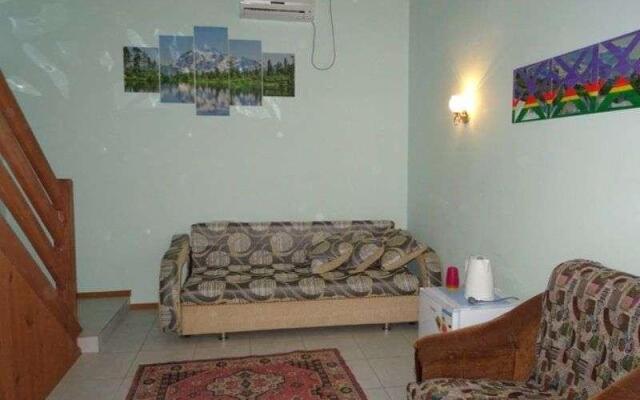 Novyi Zamok Guest House