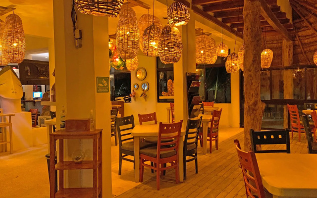 El Fuerte Beach Resort