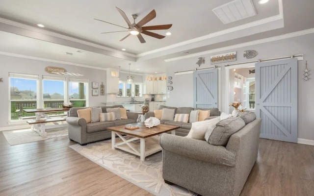 Sunkissed Castle 4 Bedroom Home