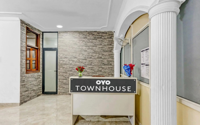 OYO Townhouse 1071 Hotel Metro Inn Residency