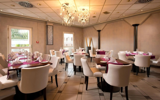 Leonardo Hotel Koeln