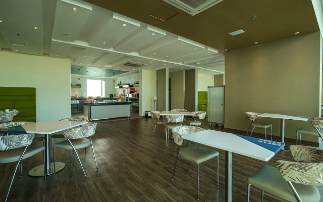 Hampton By Hilton Cartagena