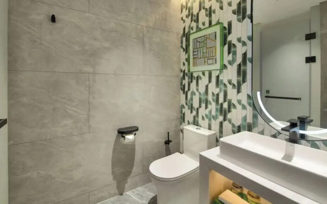 Holiday Inn Shenzhen Nanshan by IHG