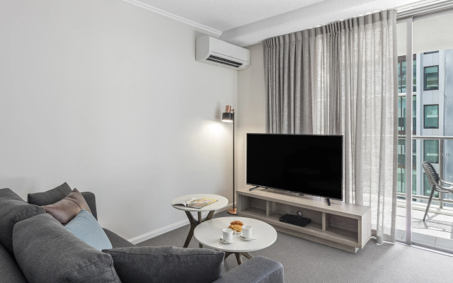 Oaks Brisbane on Margaret Suites