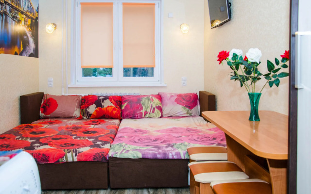 Studio apartment on Demonstration Street 8