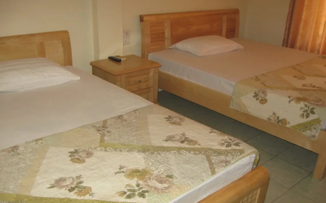 Ho Tay Hotel