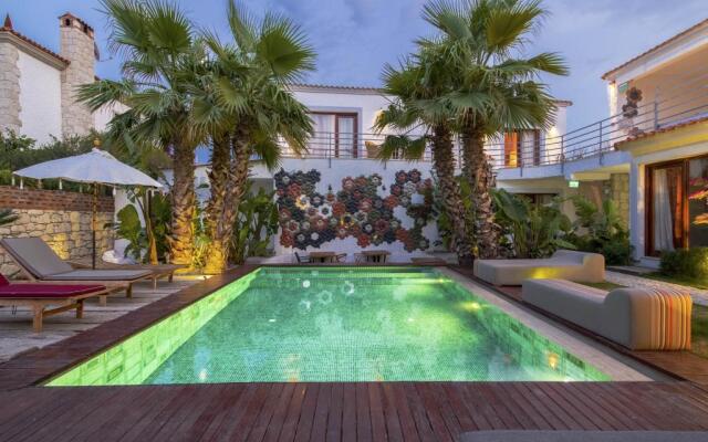 777 Alaçatı (+16 Adult Only)