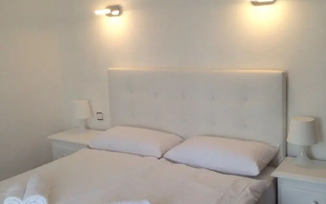 Hostal Tbaida