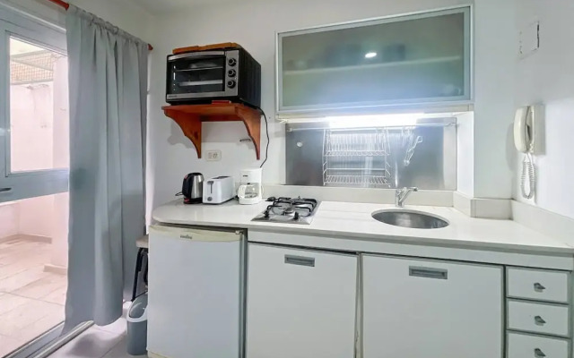 Cozy Studio in Palermo With Private Patio!