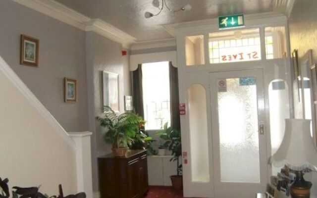 St Ives Hotel