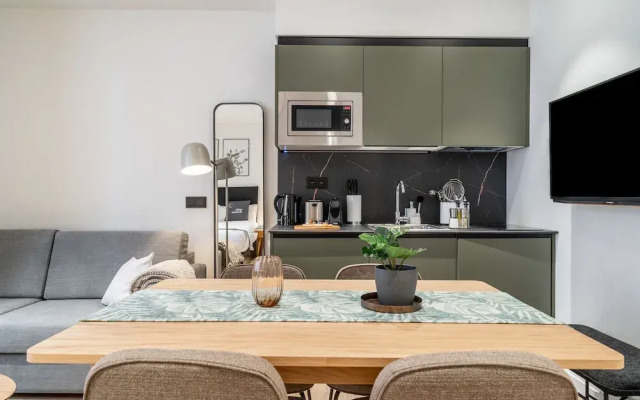limehome Vitoria Palacio Álava-Velasco